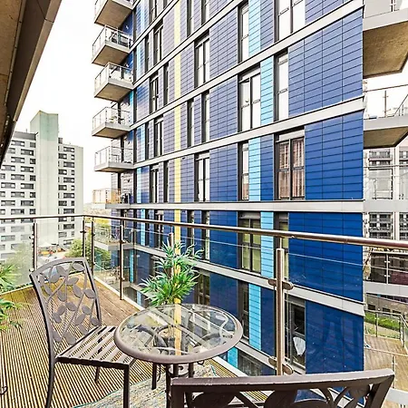 Vibrant London Canal Apartment Exterior photo